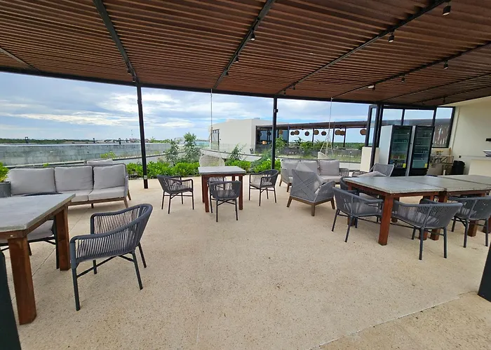 Apartment 2 Bedroom In Mistiq Gardens With Pool And Gym *